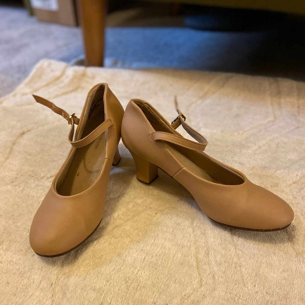 Theater shoes